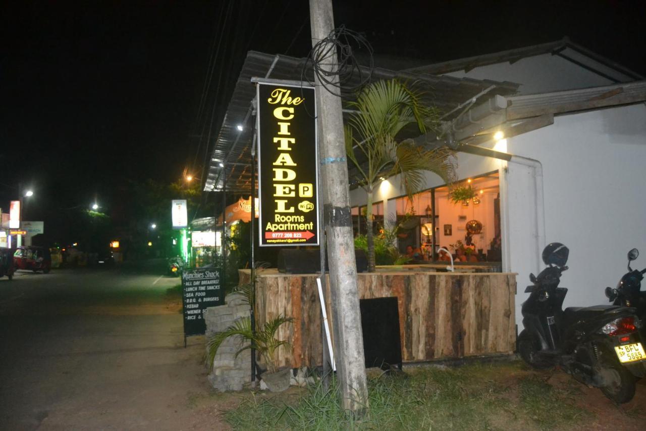 The Citadel Guest House Hikkaduwa Esterno foto